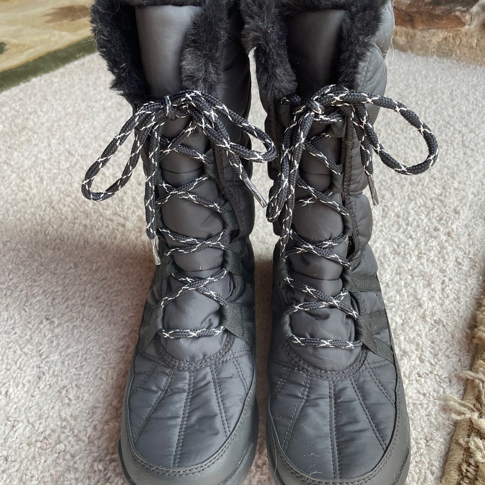 SOREL Whitney Tall Lace II Boots Size 9 Pre Owned